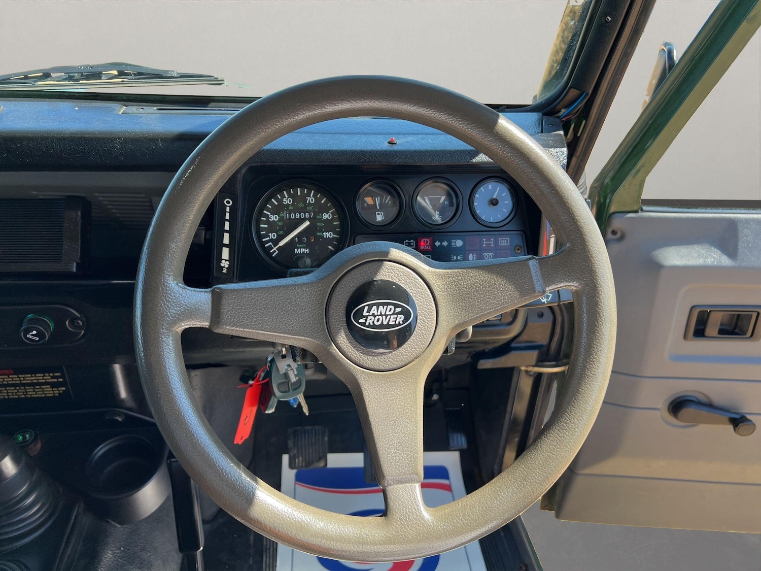 Used Land Rover Defender 1998 for sale - 76988073: Photo 3