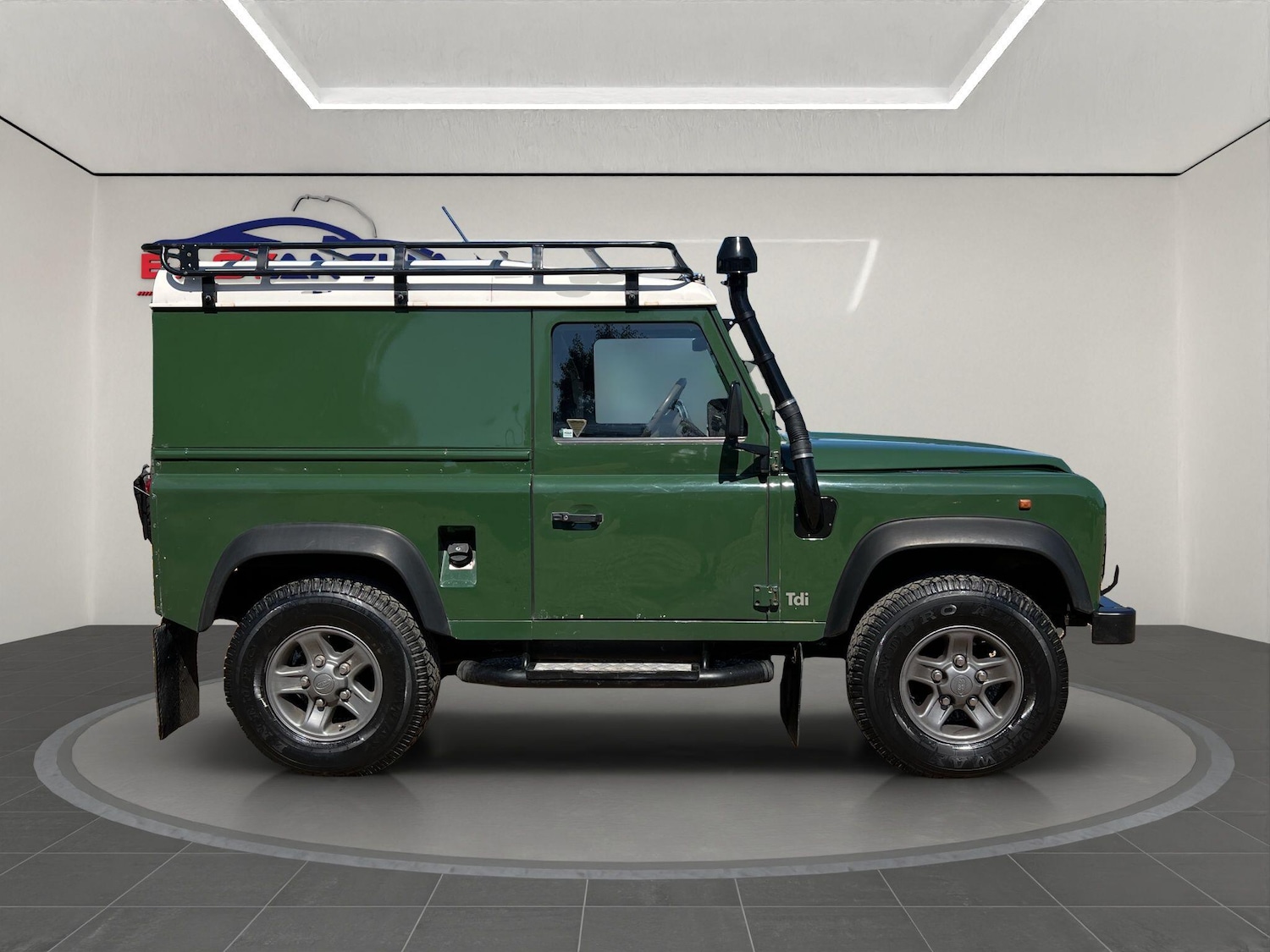 Used Land Rover Defender 1998 for sale - 76988073: Photo 7