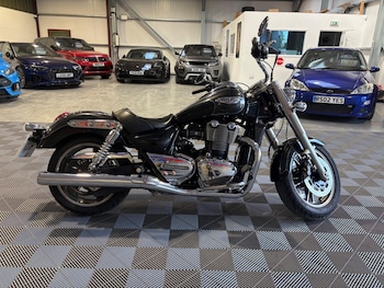 Used Triumph Thunderbird 1700 2020 for sale - bike-79049821: Photo