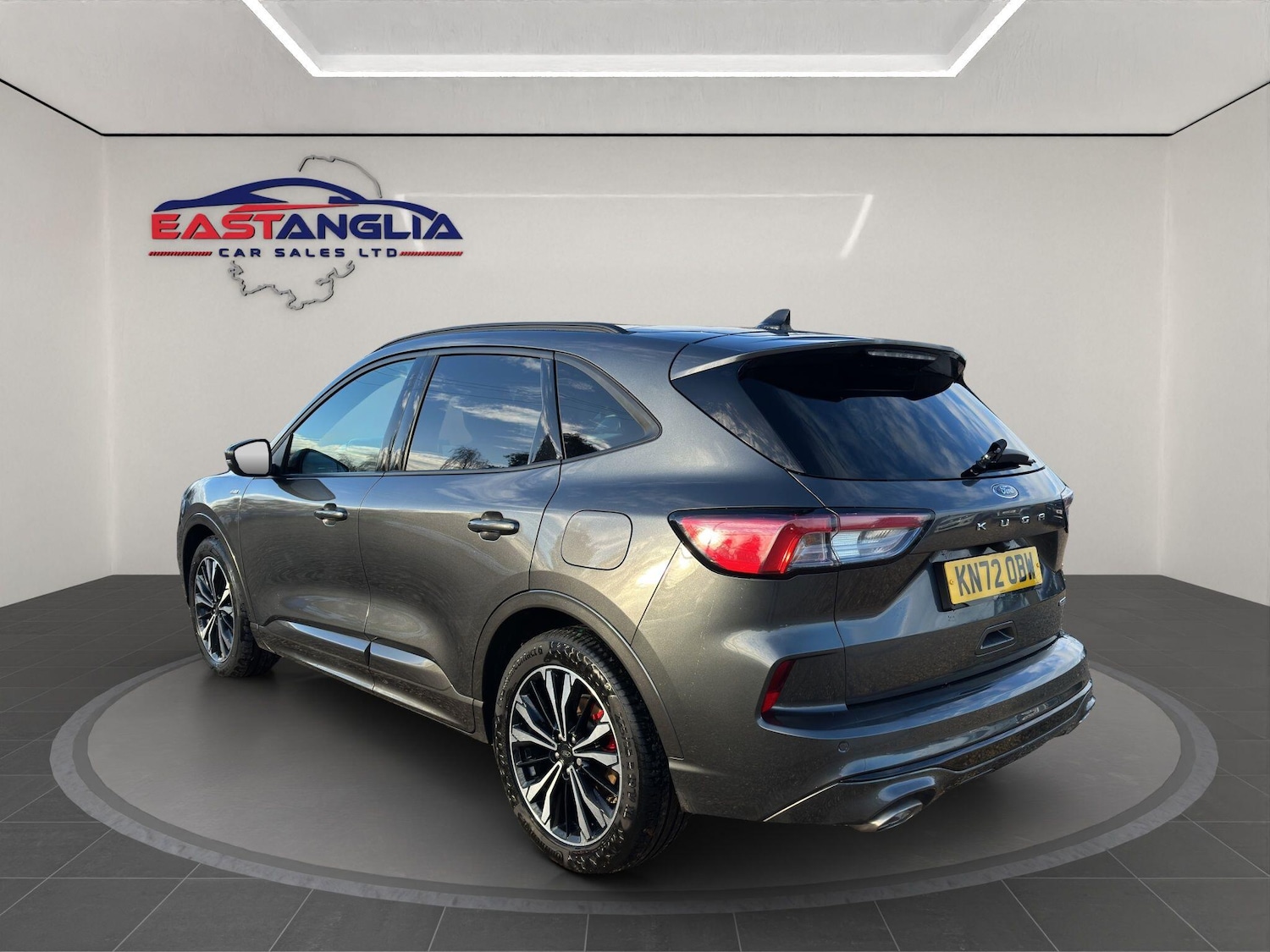 Used Ford Kuga 2022 for sale - 76996505: Photo 2