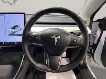 Used Tesla Model 3 2019 for sale - 77143951: Photo