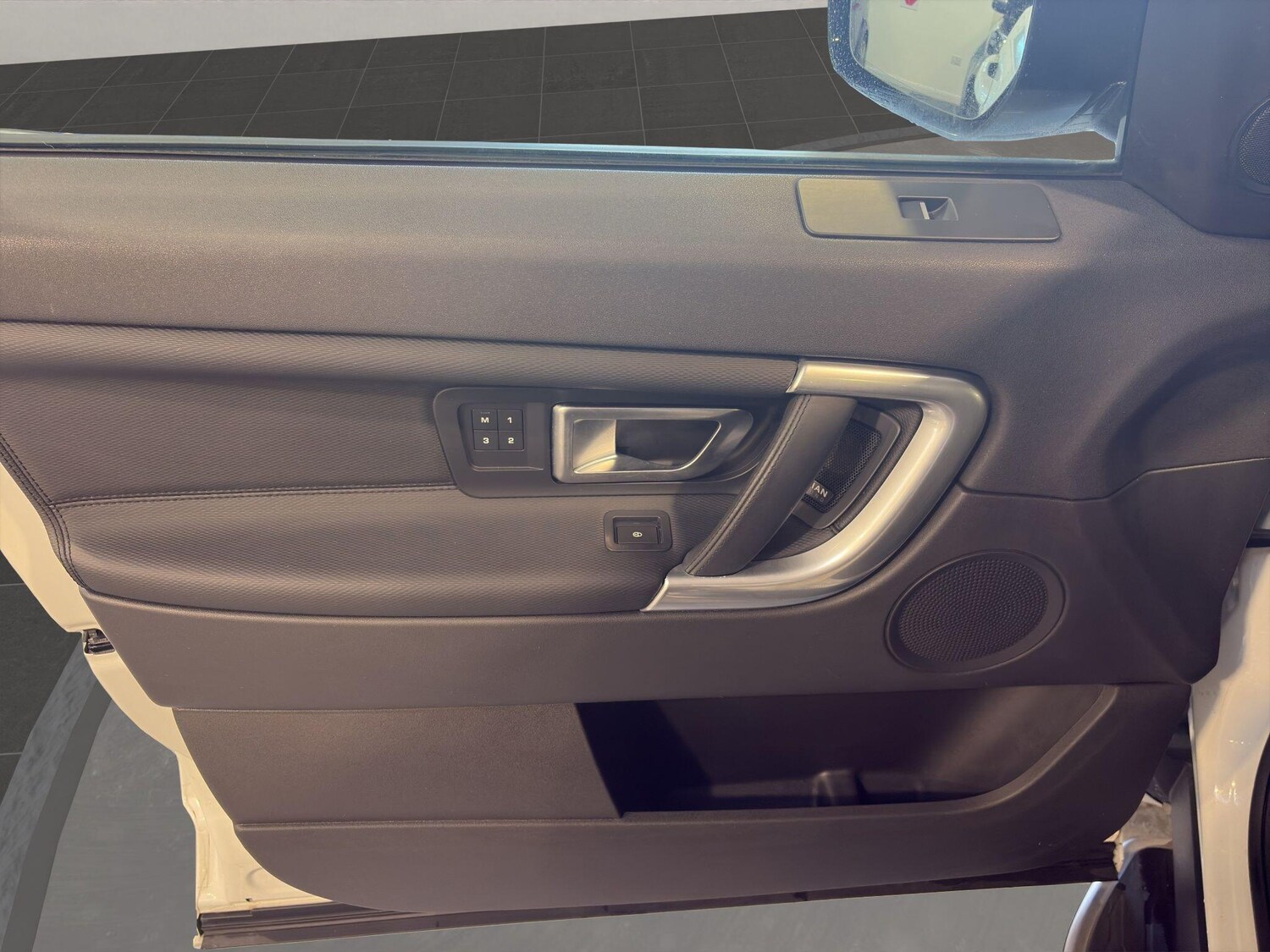 Used Land Rover Discovery Sport 2018 for sale - 77737342: Photo 18