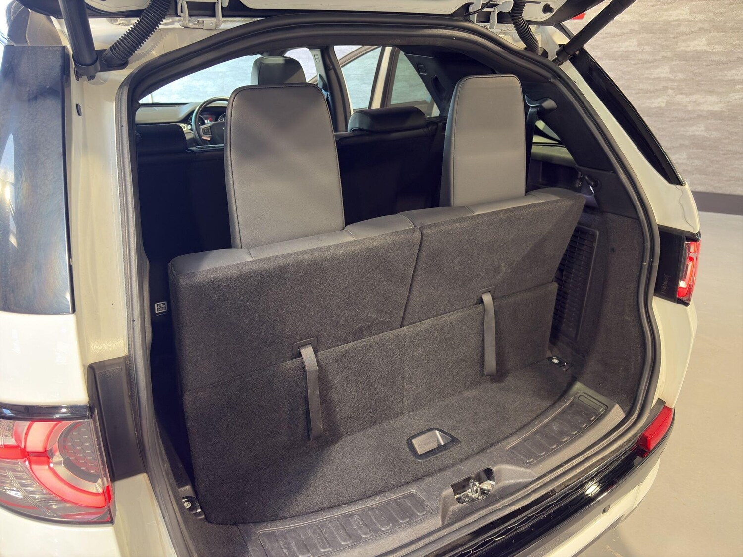 Used Land Rover Discovery Sport 2018 for sale - 77737342: Photo 39