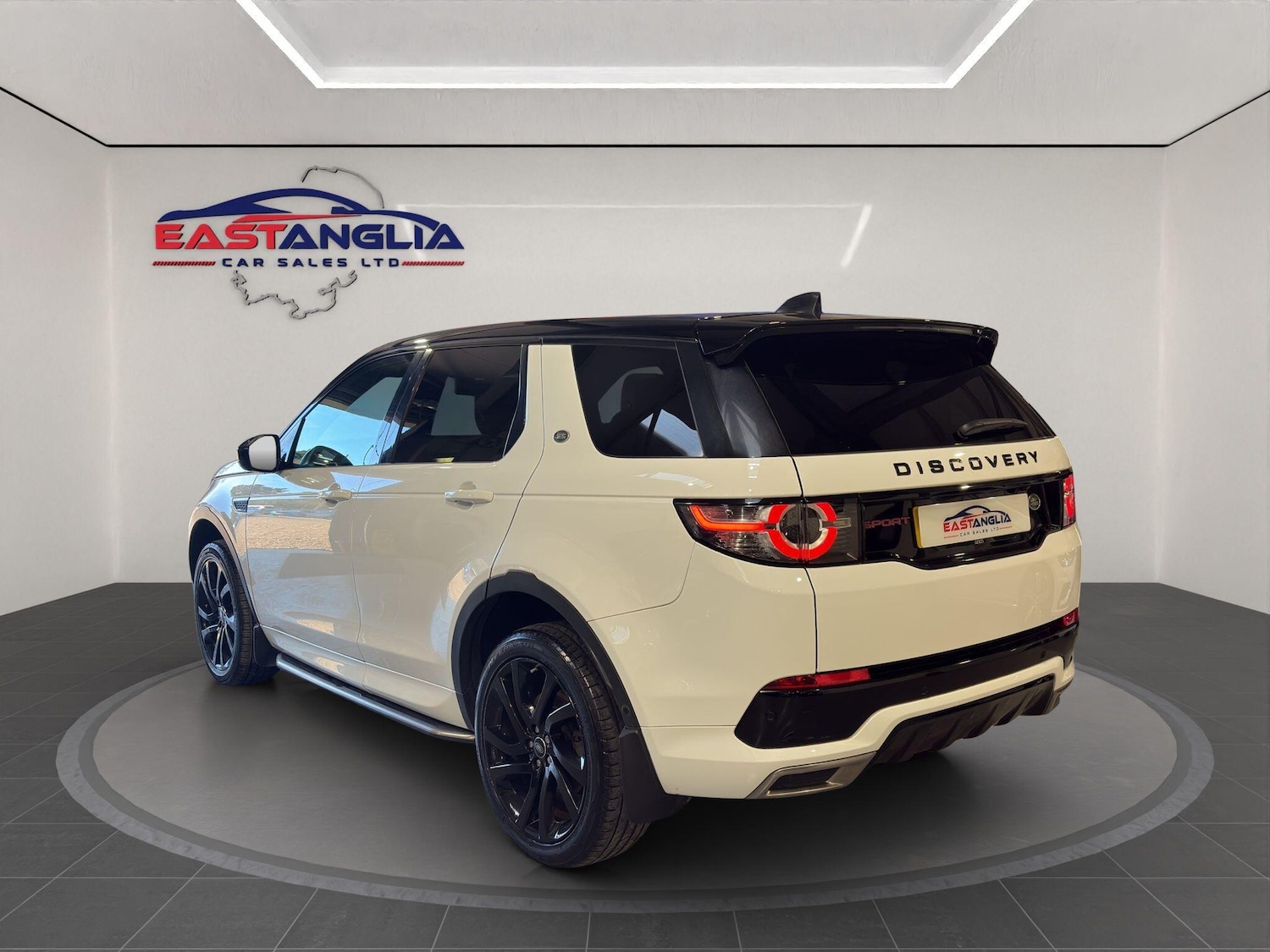 Used Land Rover Discovery Sport 2018 for sale - 77737342: Photo 4