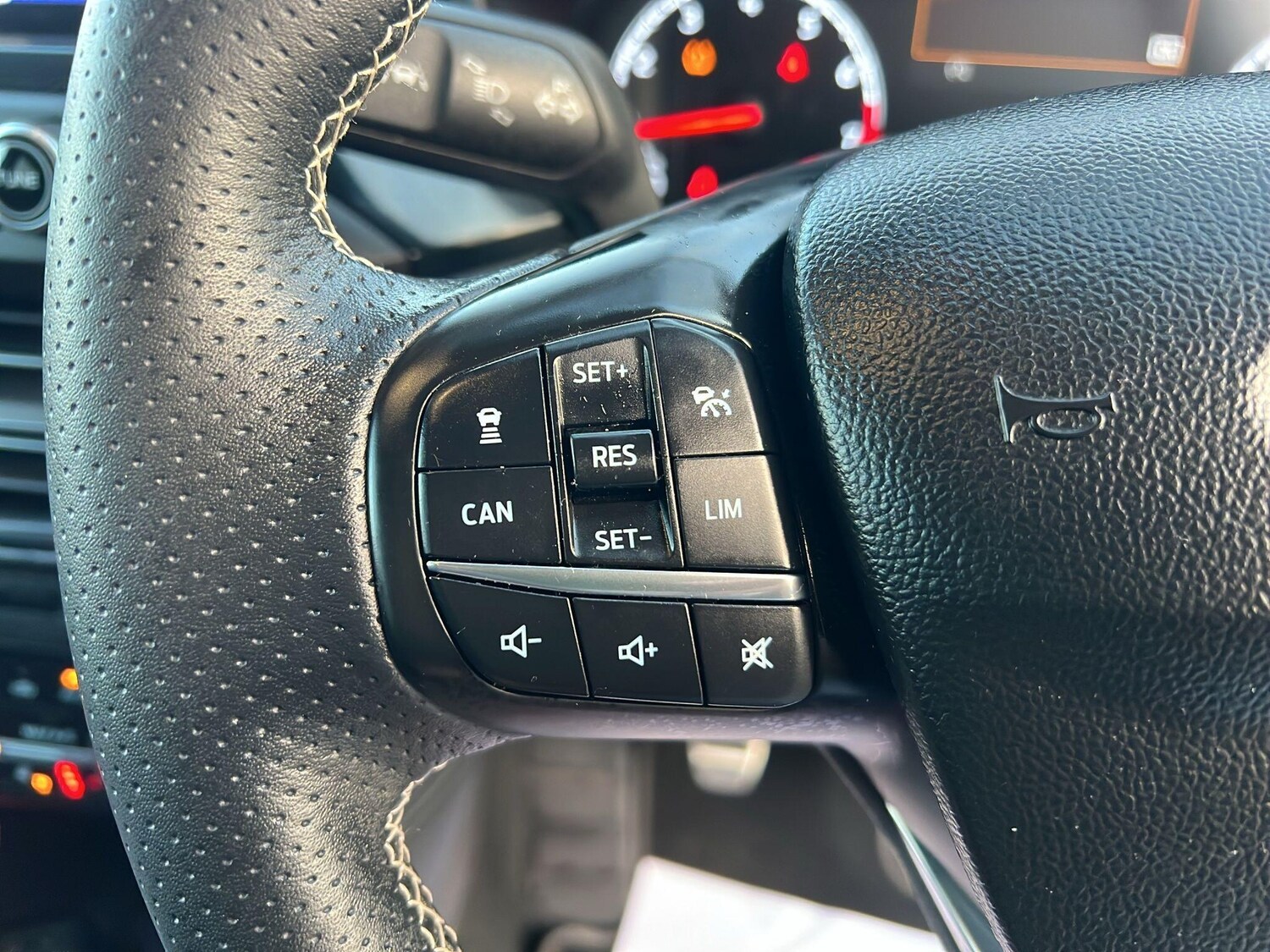 Used Ford Focus for sale - 76996652: Photo 19