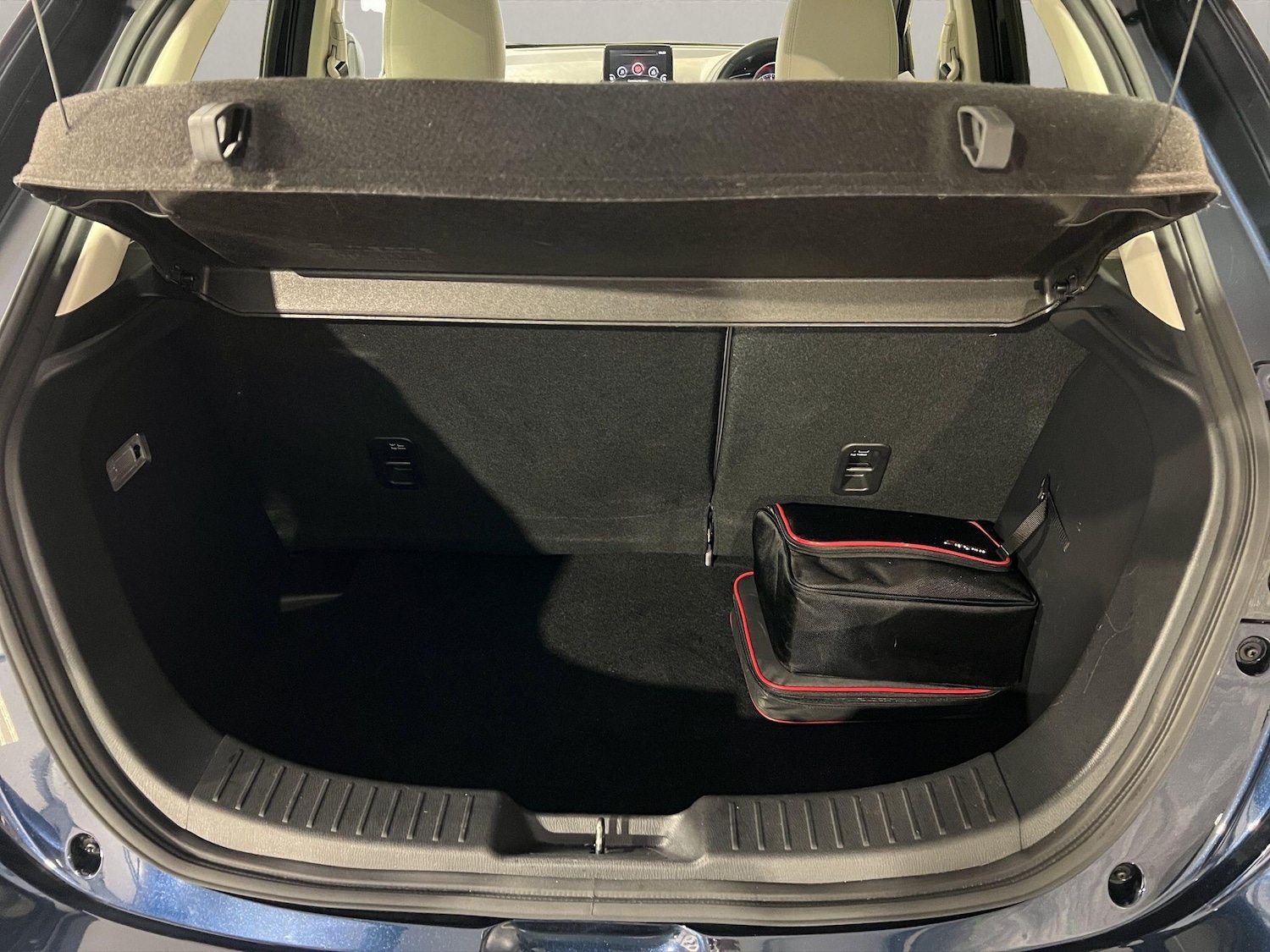 Used Mazda Mazda2 2019 for sale - 77345400: Photo 34