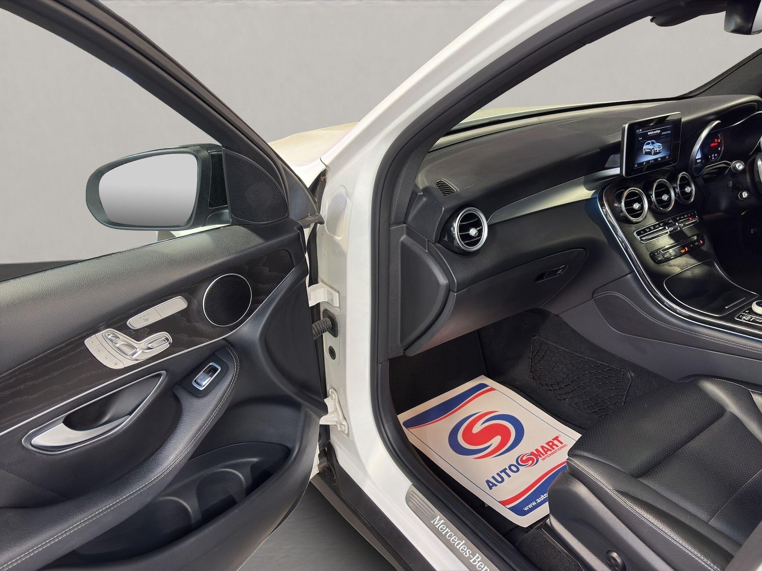 Used Mercedes-Benz GLC 2016 for sale - 78204870: Photo 35