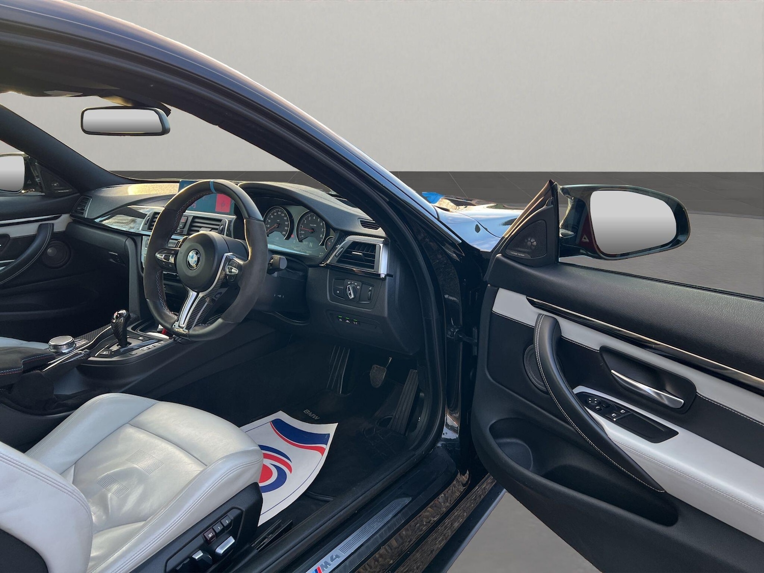 Used BMW M4 2018 for sale - 77091892: Photo 15