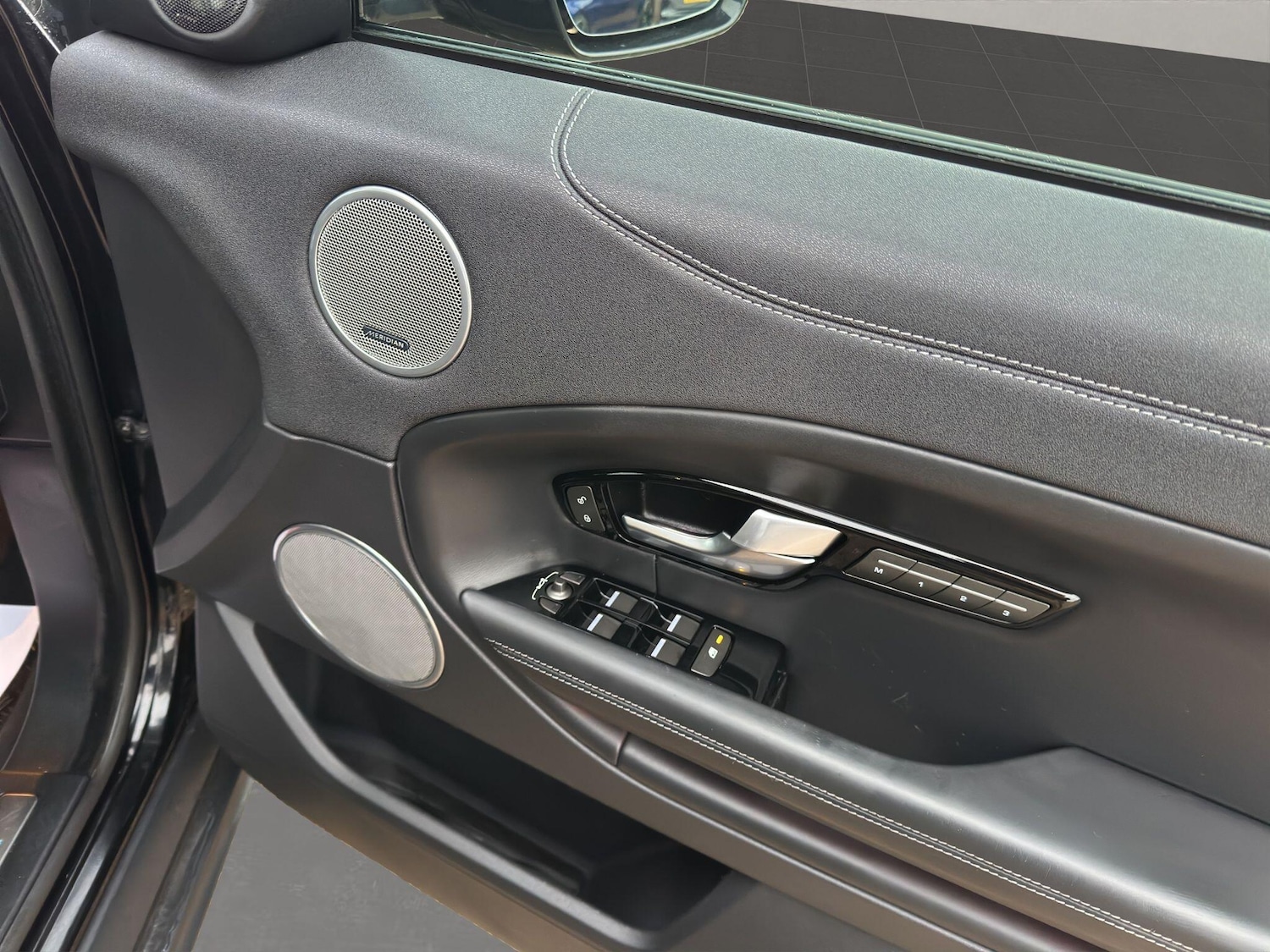 Used Land Rover Range Rover Evoque 2018 for sale - 76498586: Photo 12