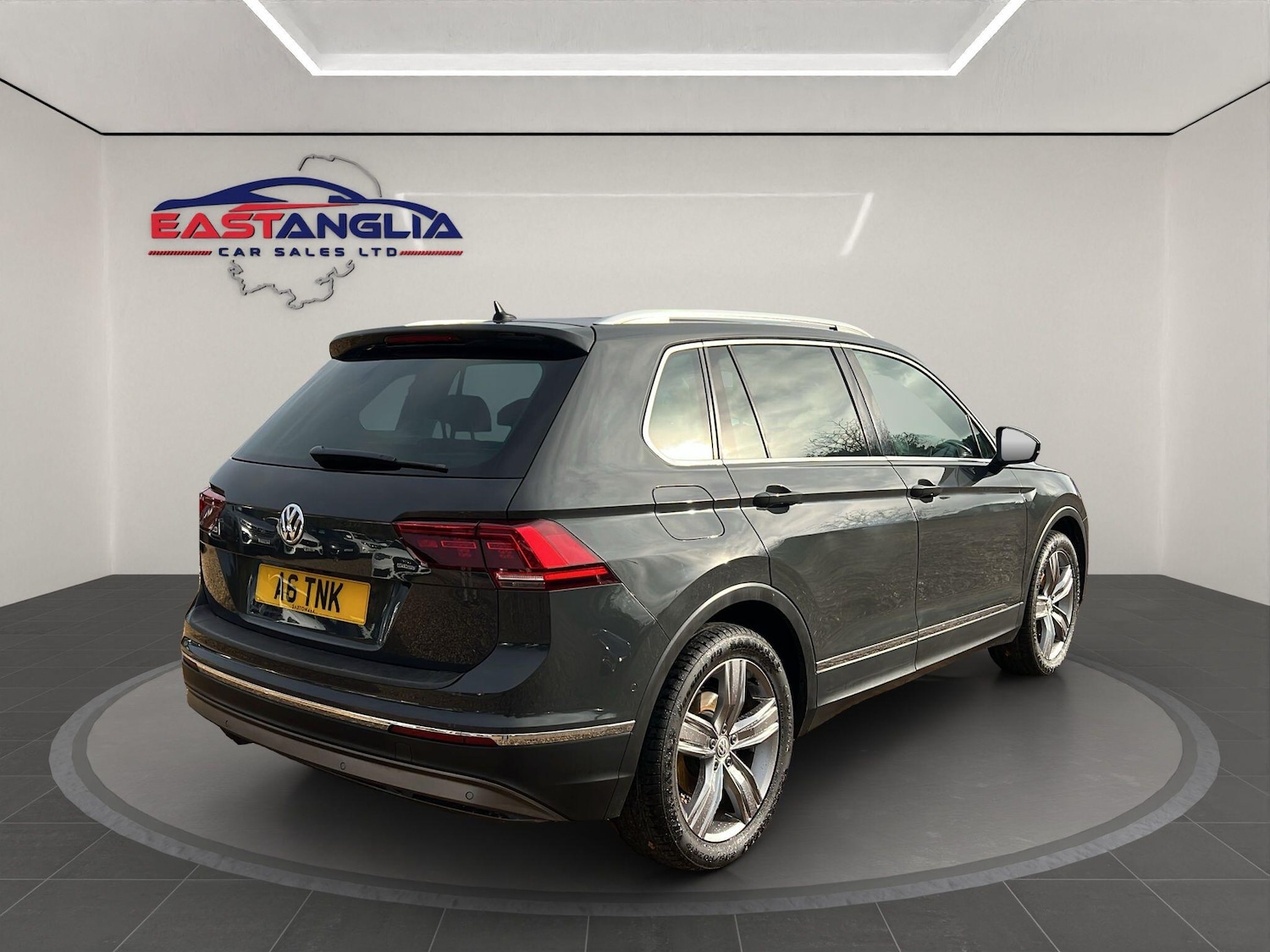 Used Volkswagen Tiguan 2017 for sale - 76538237: Photo 13