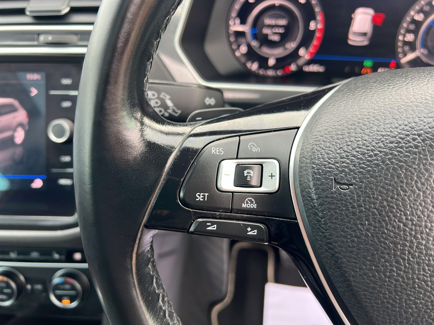 Used Volkswagen Tiguan 2017 for sale - 76538237: Photo 23