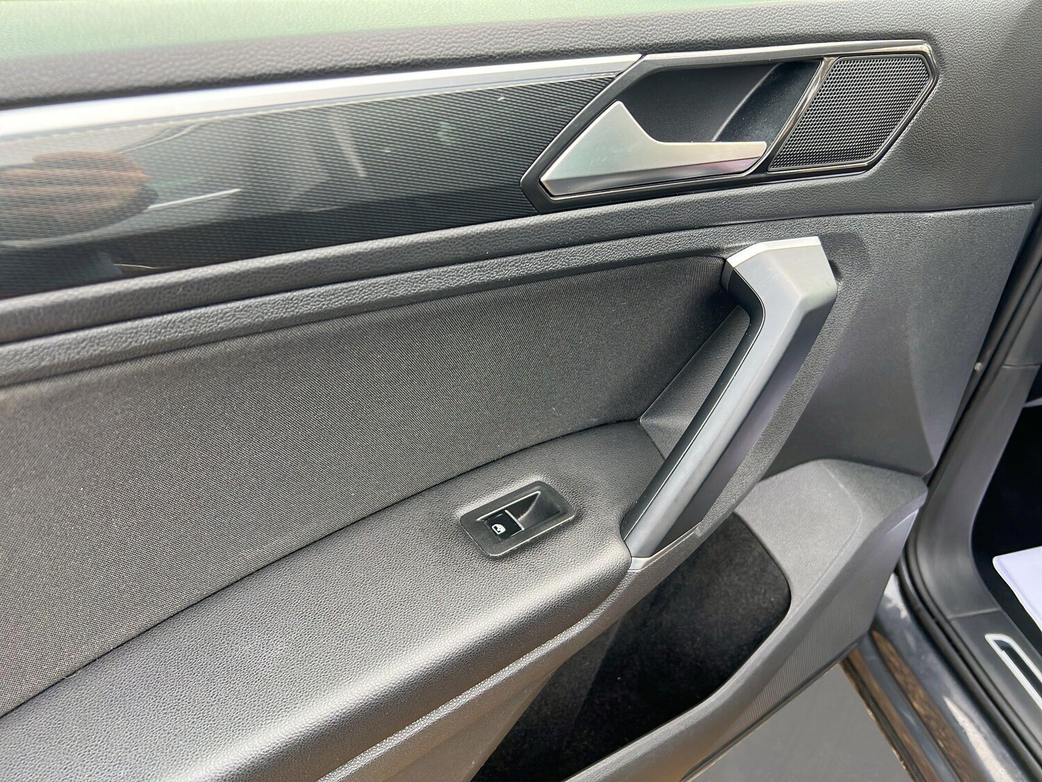 Used Volkswagen Tiguan 2017 for sale - 76538237: Photo 26