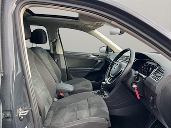 Used Volkswagen Tiguan 2017 for sale - 76538237: Photo