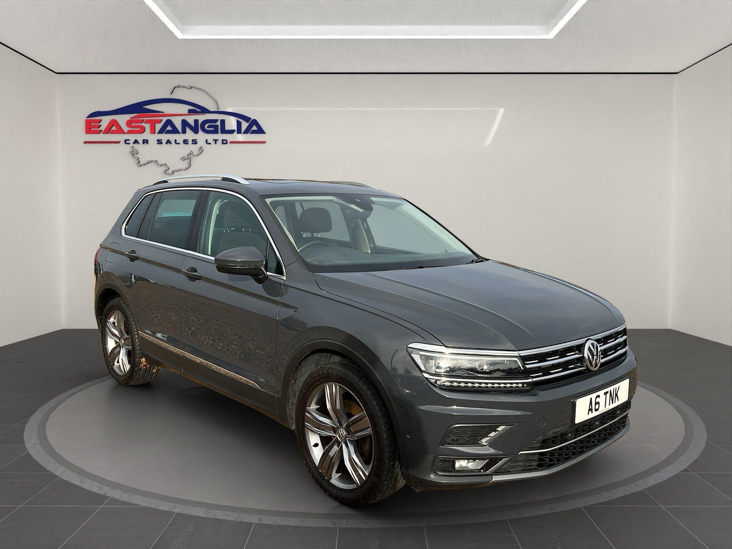 Used Volkswagen Tiguan 2017 for sale - 76538237: Photo 4