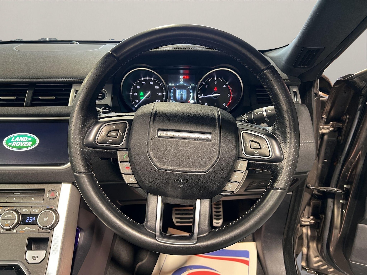 Used Land Rover Range Rover Evoque 2017 for sale - 77524586: Photo 37