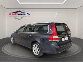 Used Volvo V70 2014 for sale - 78561918: Photo