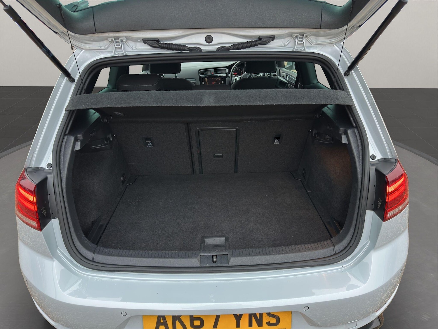 Used Volkswagen Golf 2018 for sale - 77067137: Photo 16