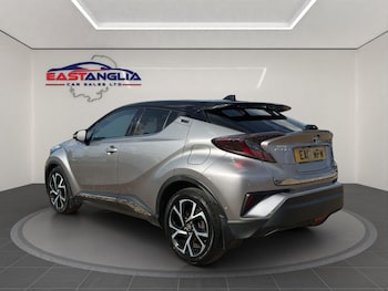Used Toyota C-HR 2017 for sale - 76094268: Photo