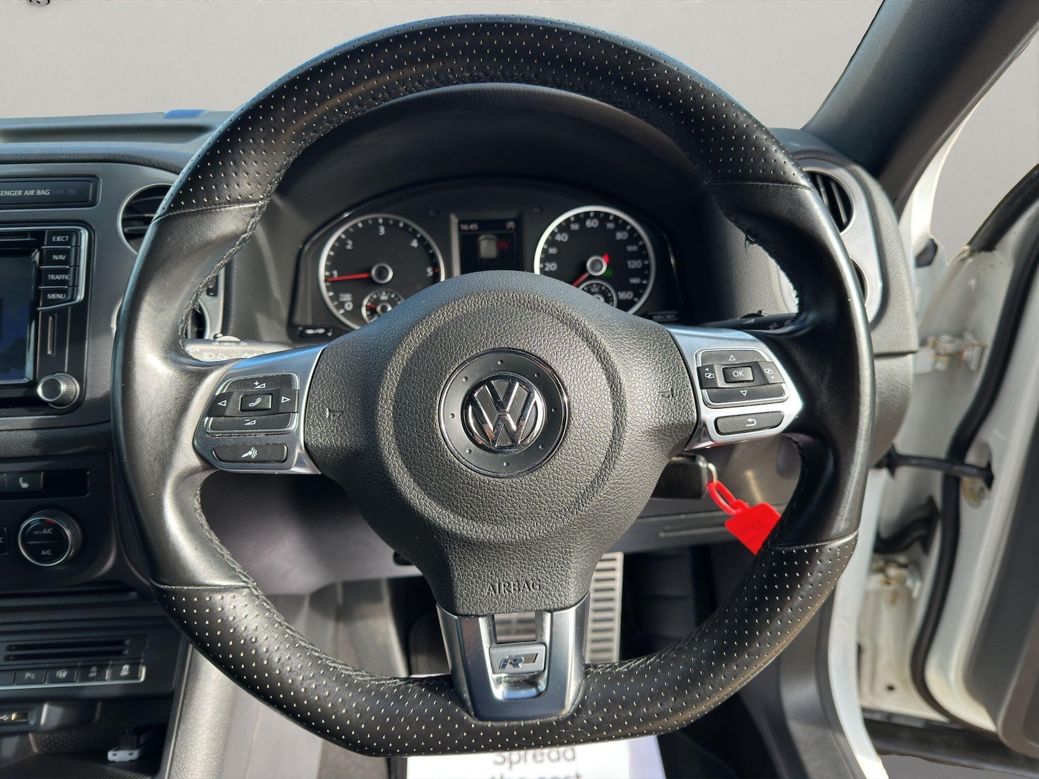 Used Volkswagen Tiguan 2016 for sale - 77050134: Photo 29