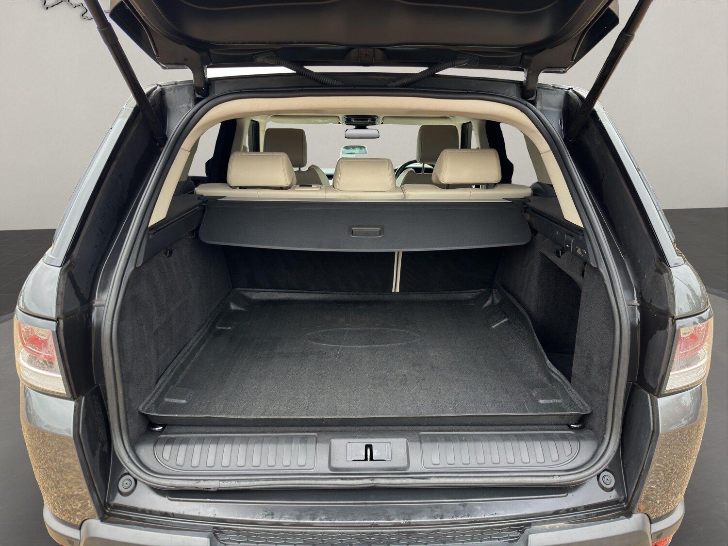 Used Land Rover Range Rover Sport 2014 for sale - 76284092: Photo 16