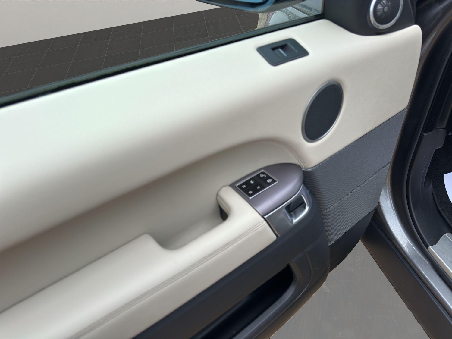 Used Land Rover Range Rover Sport 2014 for sale - 76284092: Photo 19