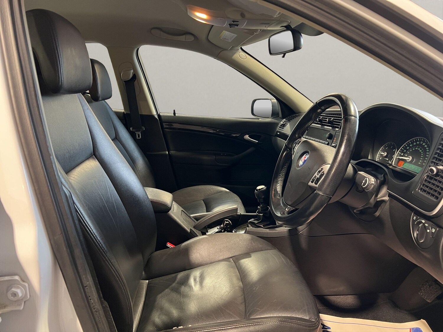 Used Saab 9-3 2010 for sale - 77633174: Photo 15