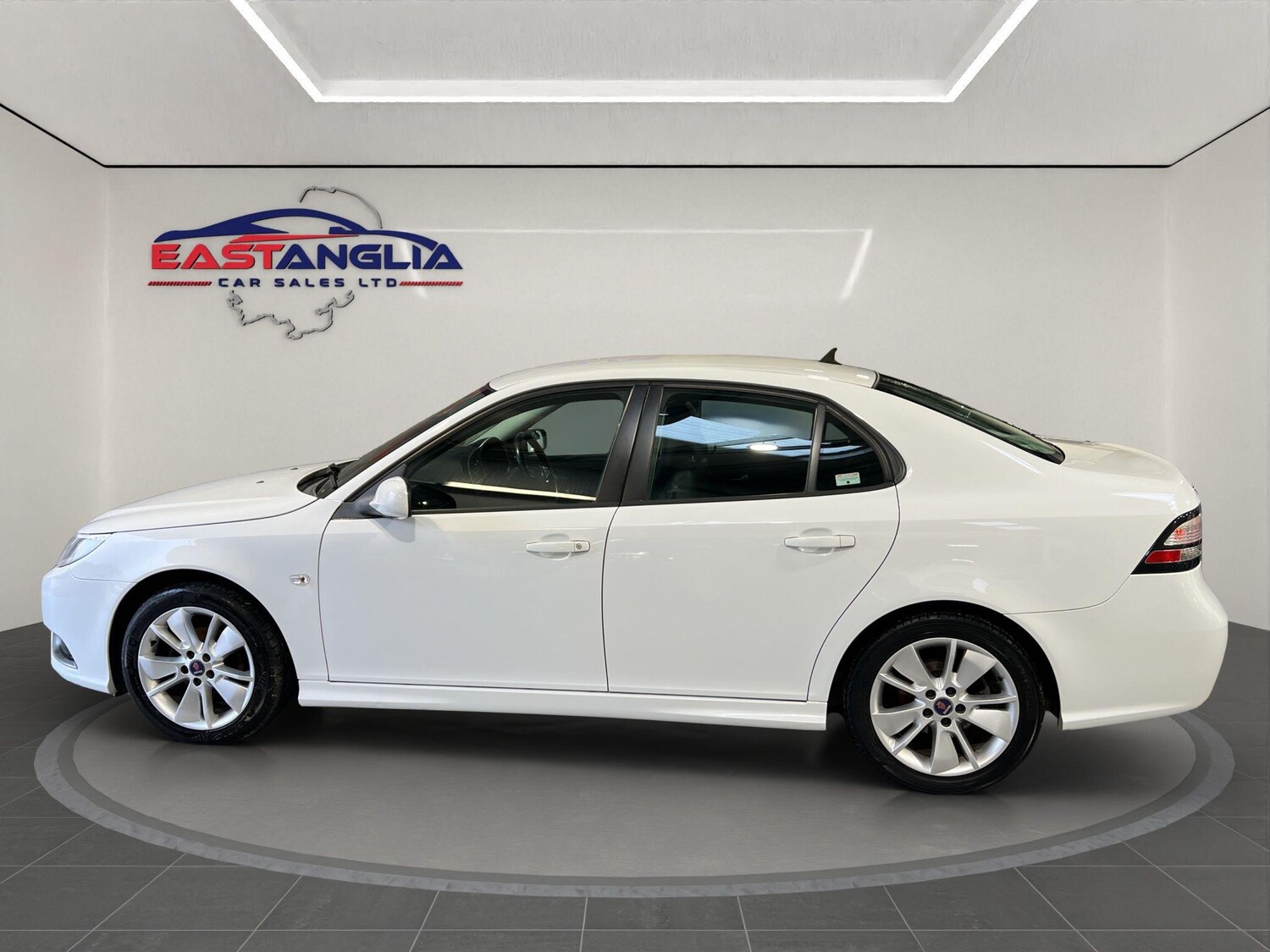 Used Saab 9-3 2010 for sale - 77633174: Photo 9