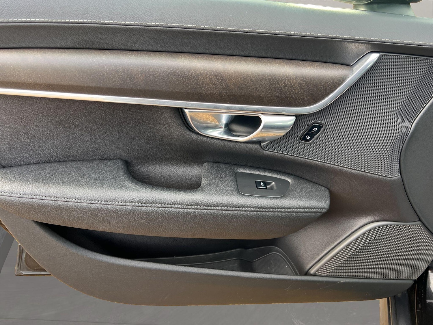 Used Volvo V90 Cross Country 2018 for sale - 76823588: Photo 23