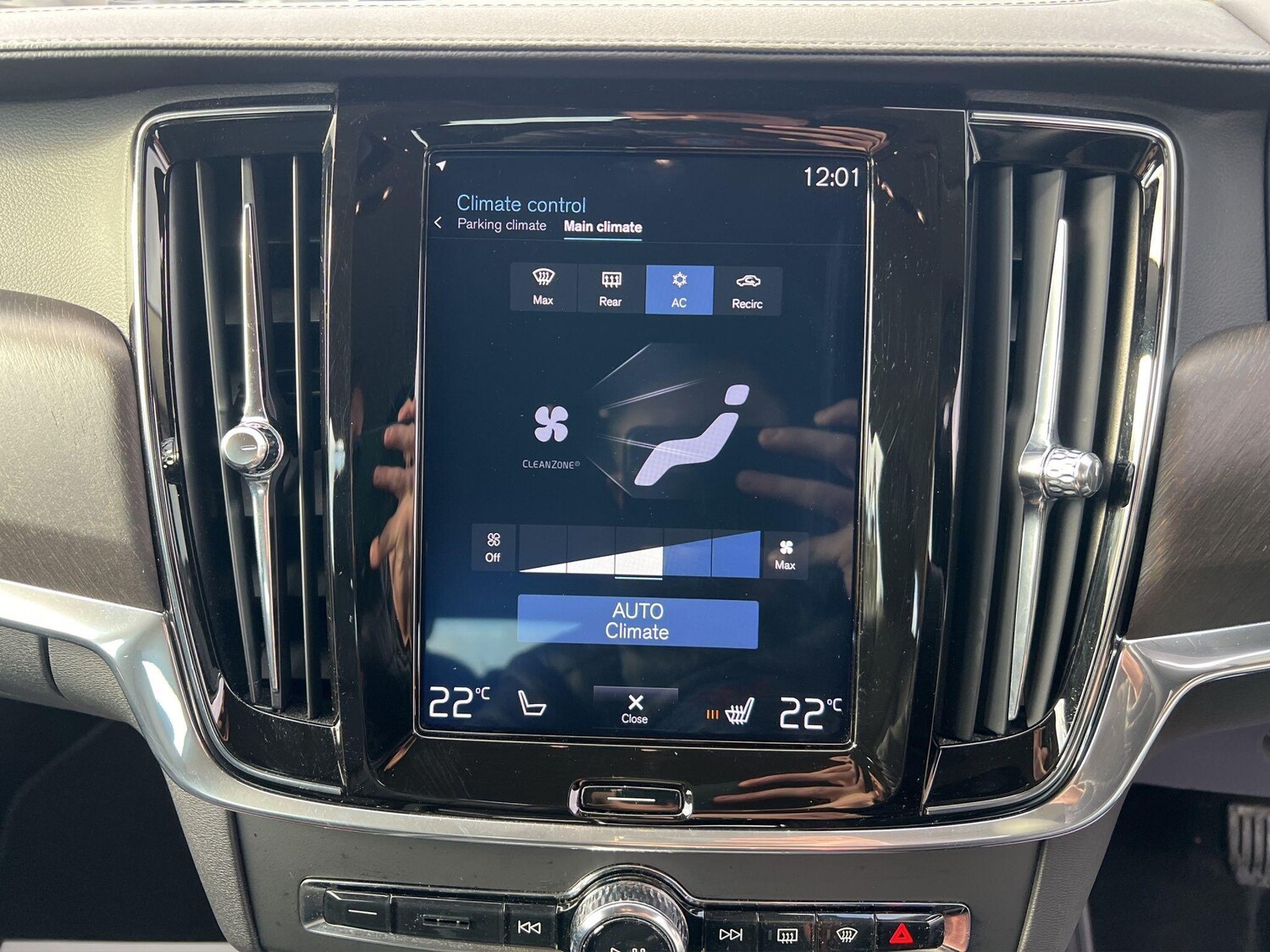 Used Volvo V90 Cross Country 2018 for sale - 76823588: Photo 30