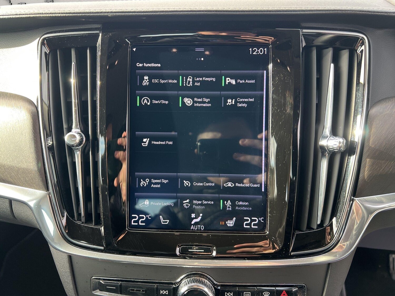 Used Volvo V90 Cross Country 2018 for sale - 76823588: Photo 31