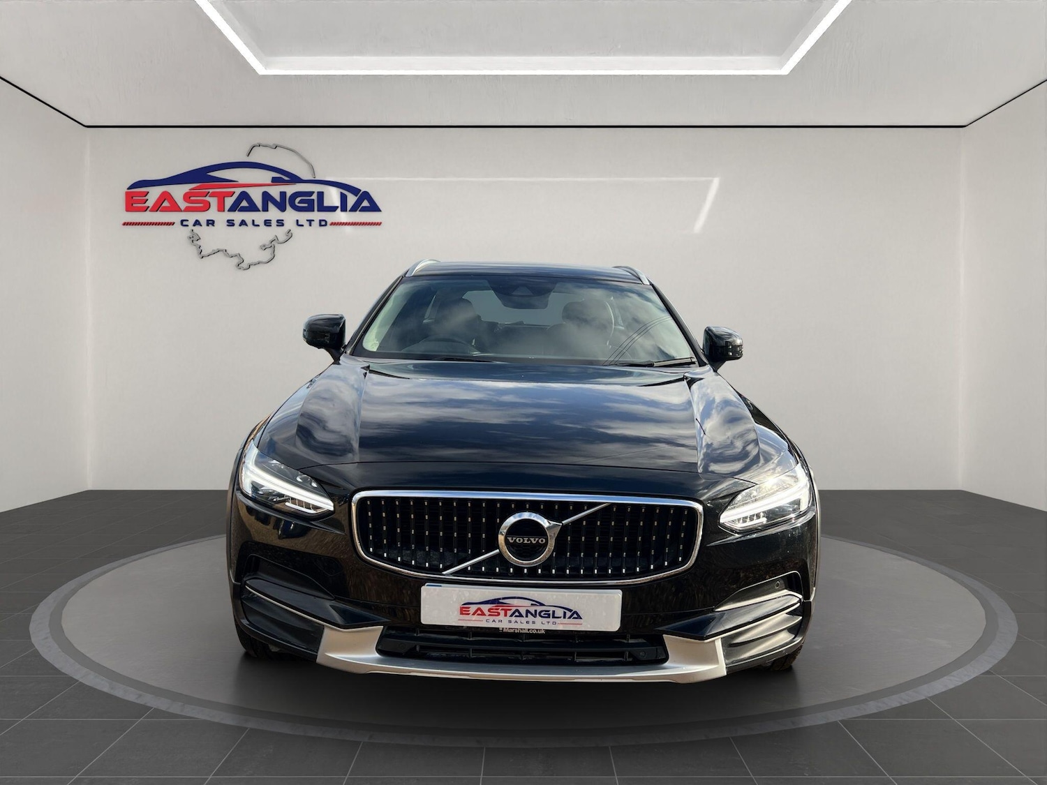 Used Volvo V90 Cross Country 2018 for sale - 76823588: Photo 4