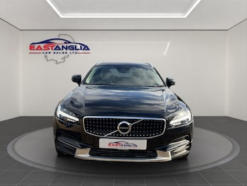 Used Volvo V90 Cross Country 2018 for sale - 76823588: Photo