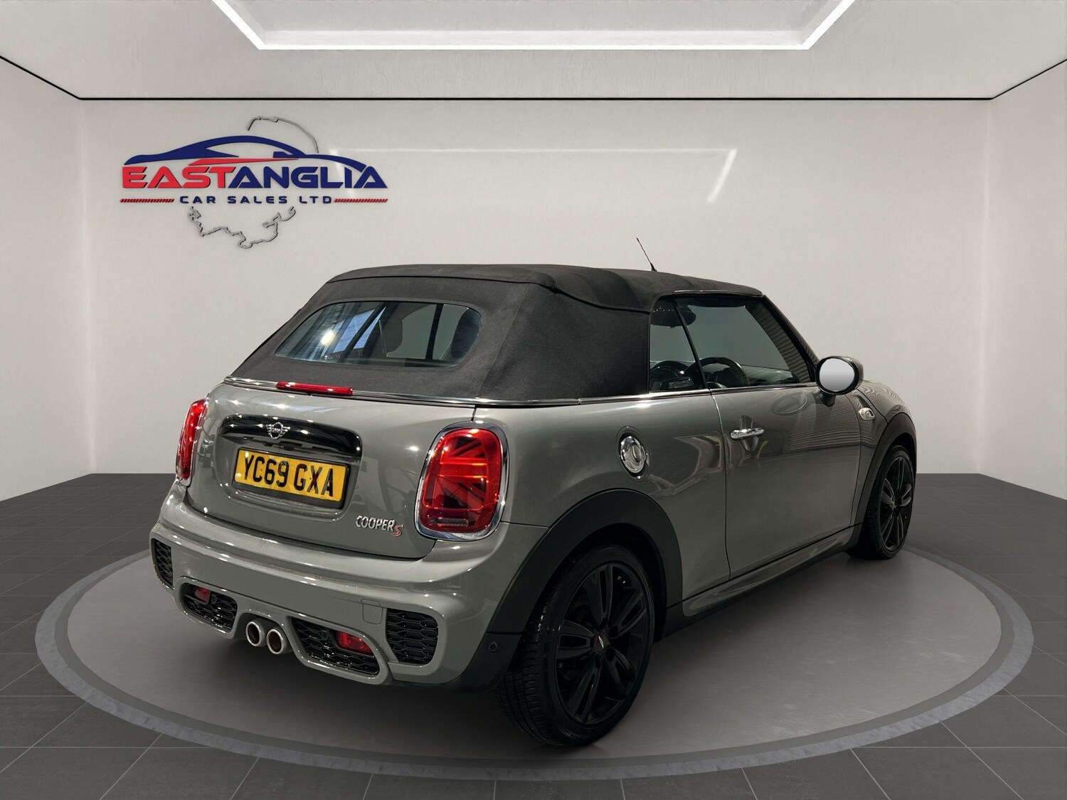 Used MINI Convertible 2019 for sale - 77344591: Photo 12