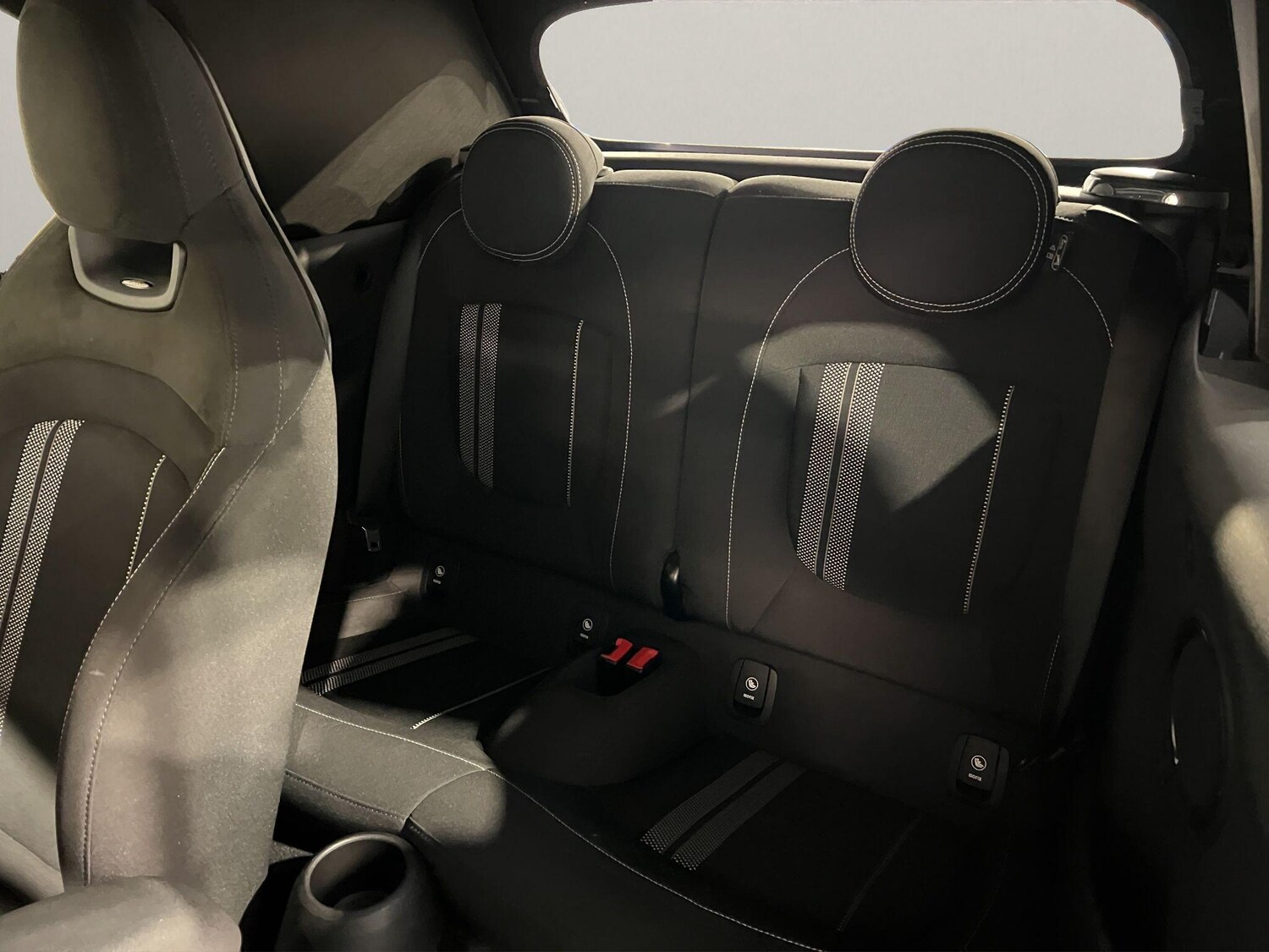 Used MINI Convertible 2019 for sale - 77344591: Photo 17