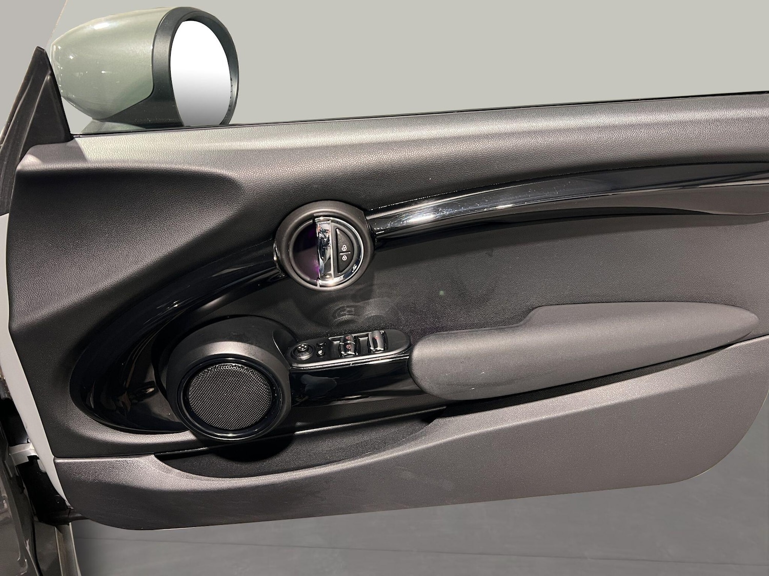 Used MINI Convertible 2019 for sale - 77344591: Photo 34