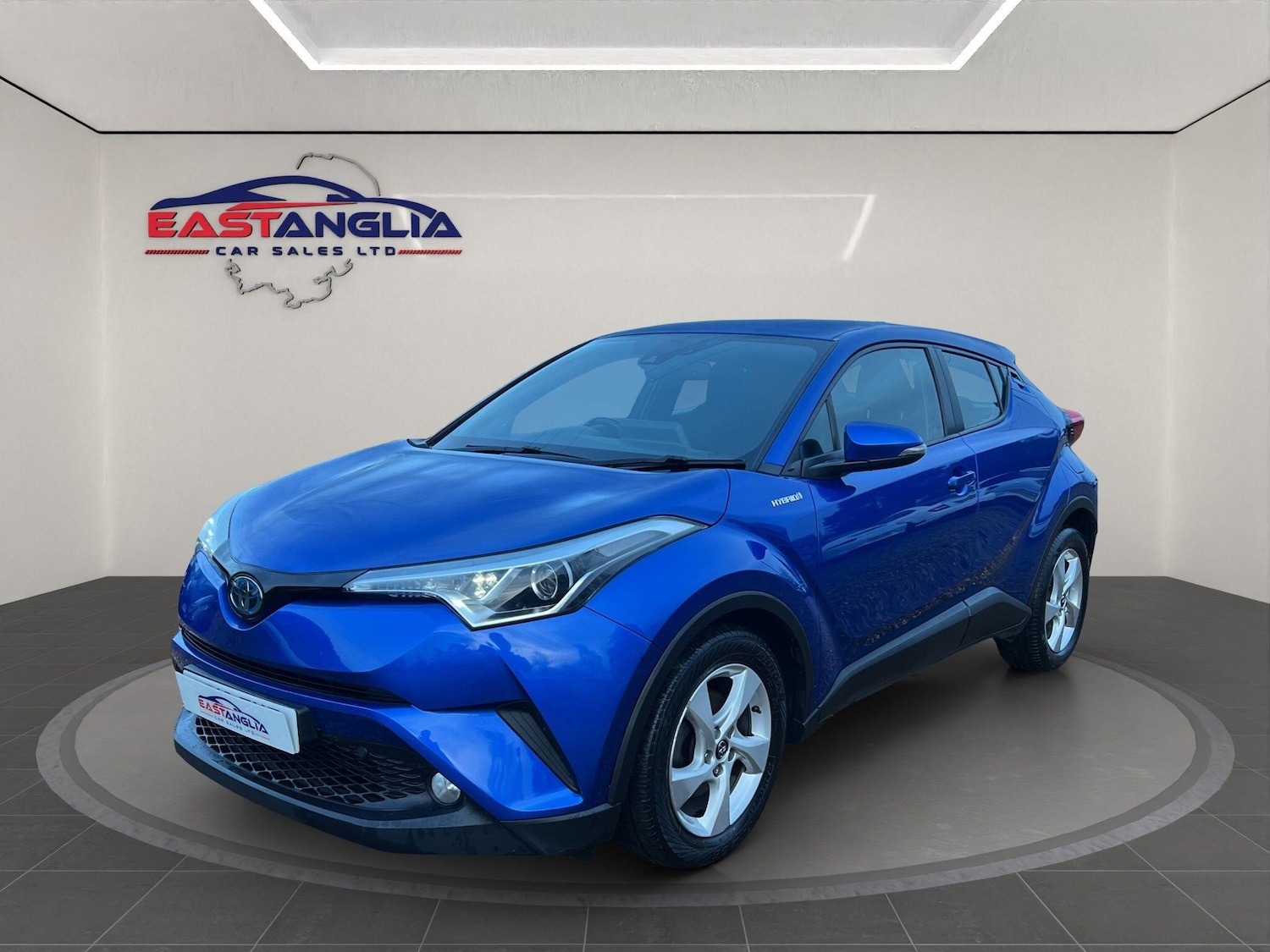 Used Toyota C-HR 2019 for sale - 76824330: Photo 1