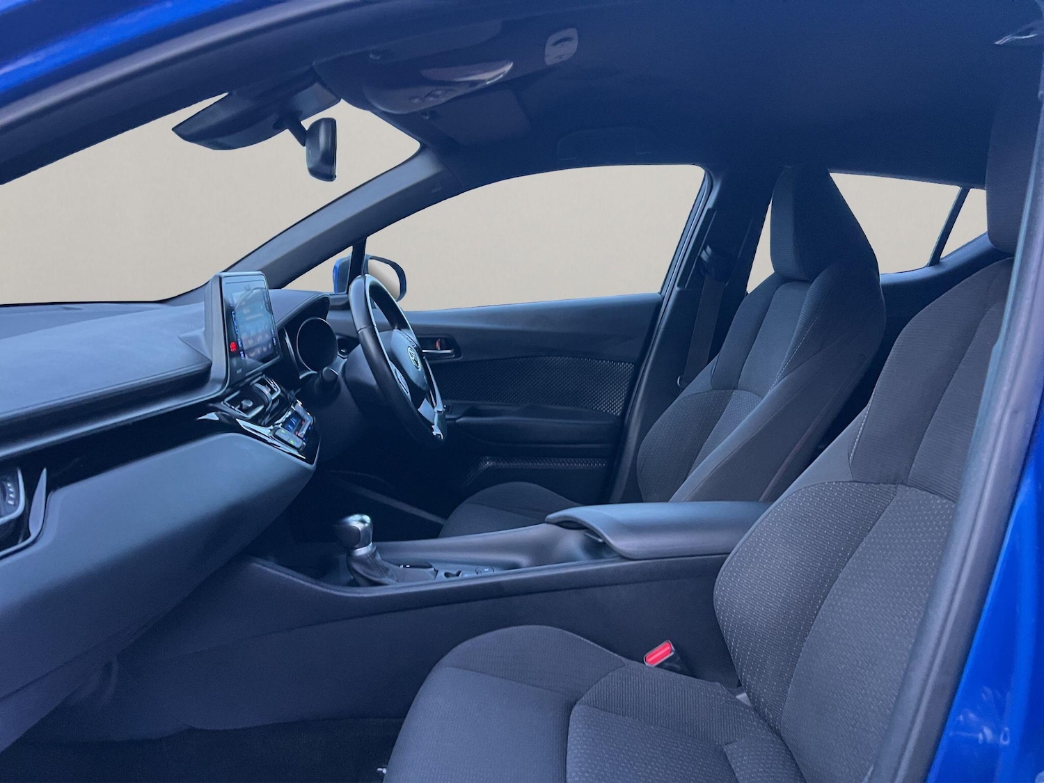 Used Toyota C-HR 2019 for sale - 76824330: Photo 34