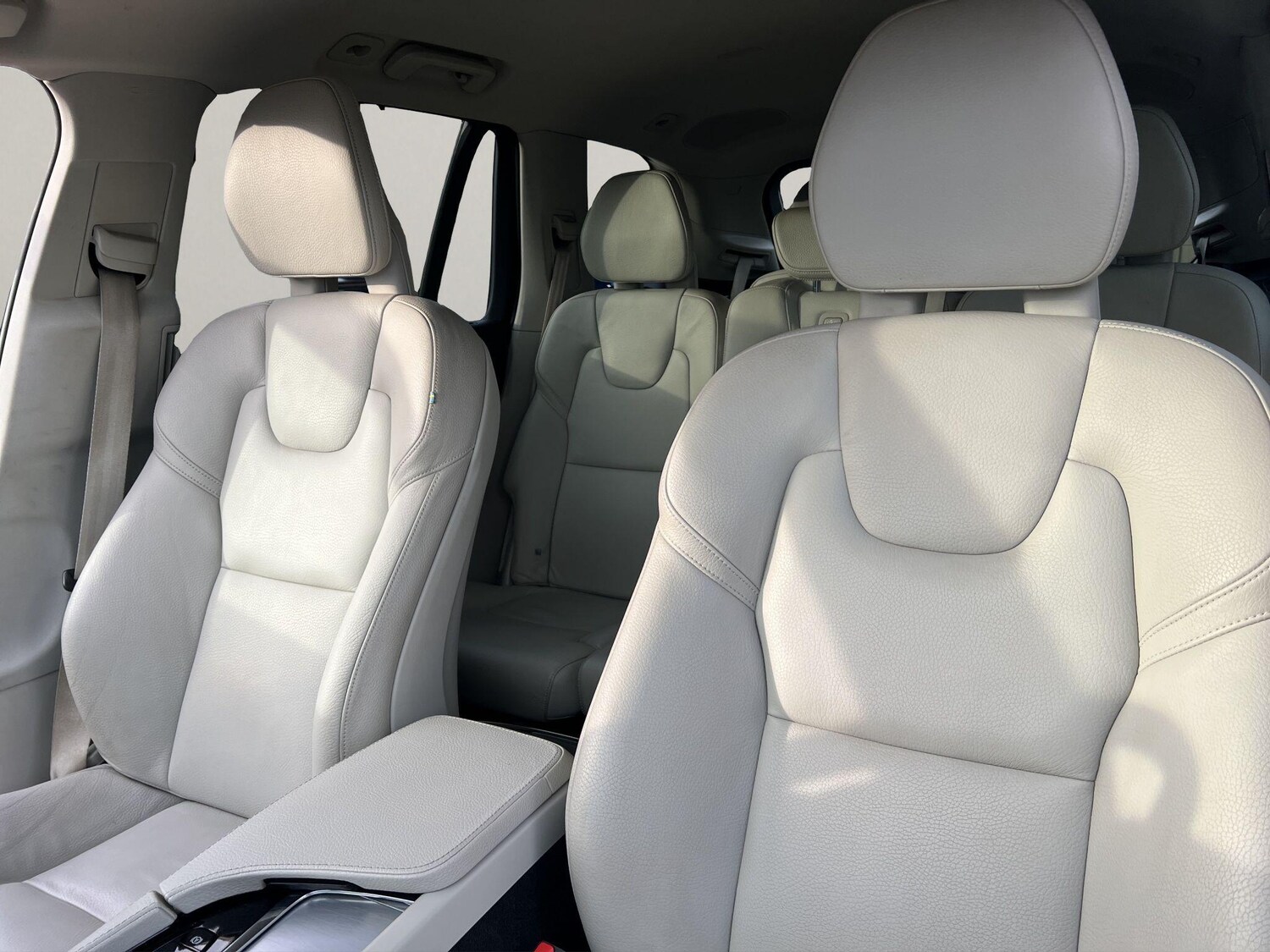 Used Volvo XC90 2017 for sale - 76633902: Photo 41