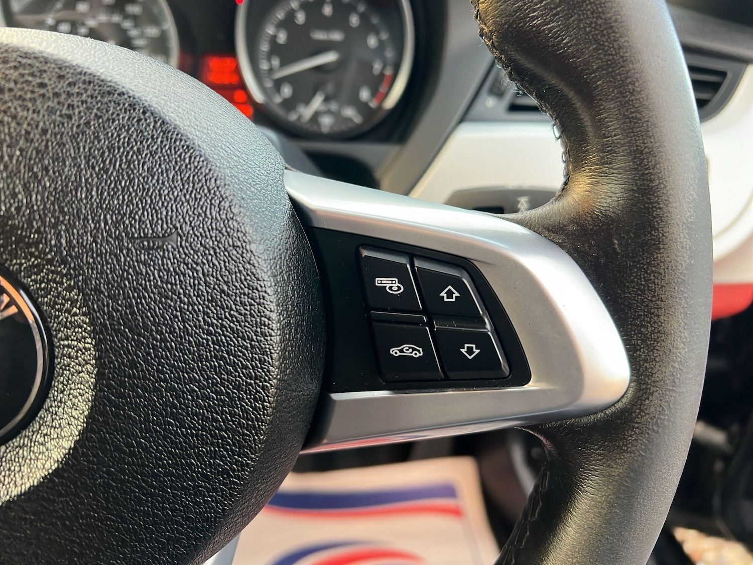 Used BMW Z4 2010 for sale - 76561037: Photo 16