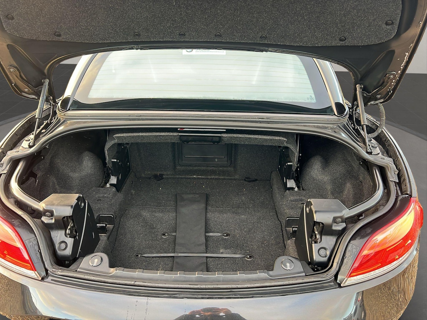 Used BMW Z4 2010 for sale - 76561037: Photo 22