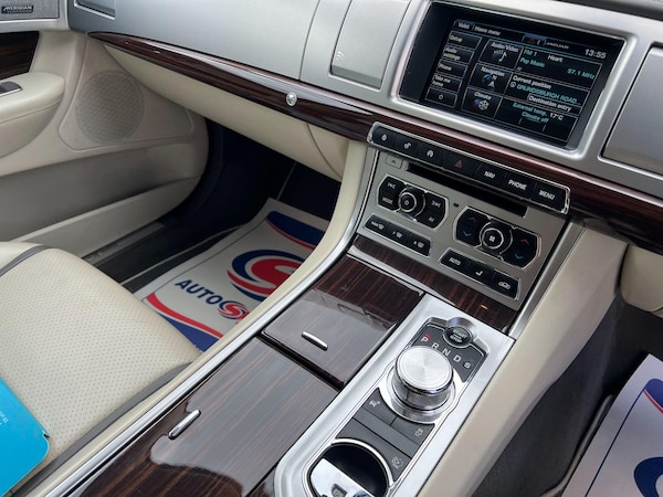 Used Jaguar XF 2014 for sale - 76269976: Photo 10