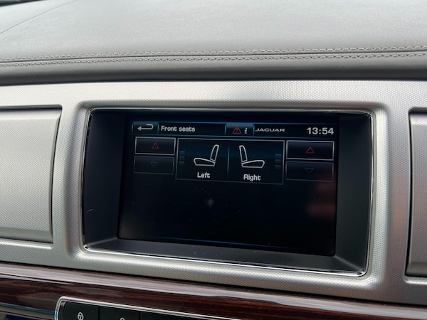 Used Jaguar XF 2014 for sale - 76269976: Photo 23