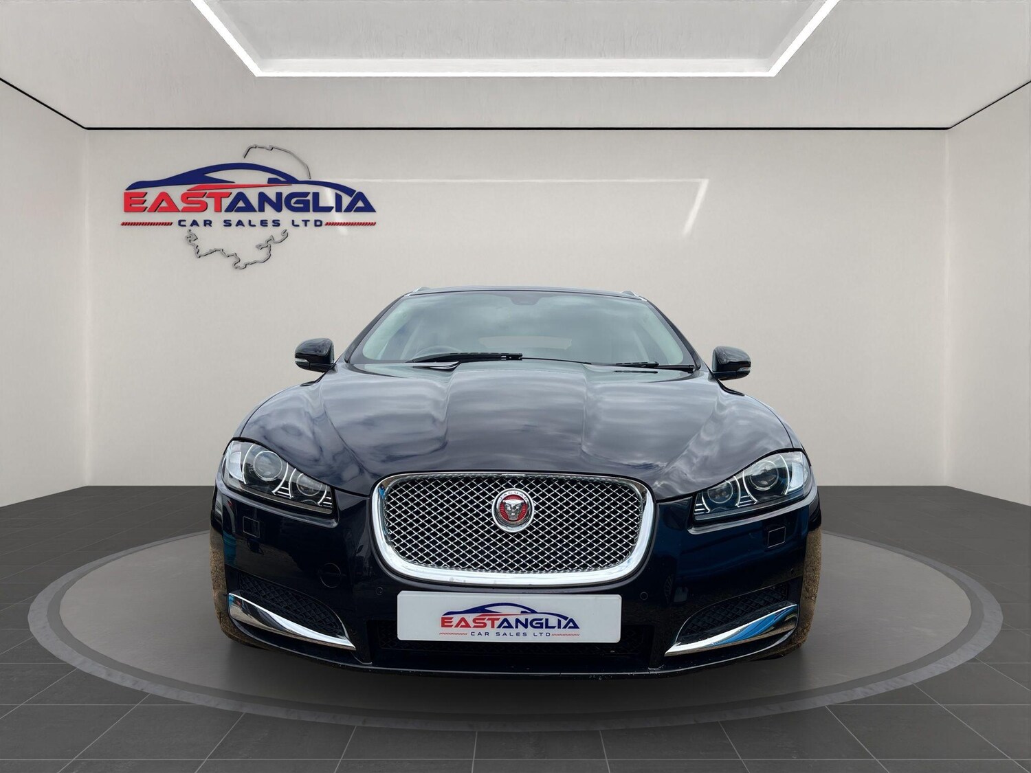 Used Jaguar XF 2014 for sale - 76269976: Photo 5