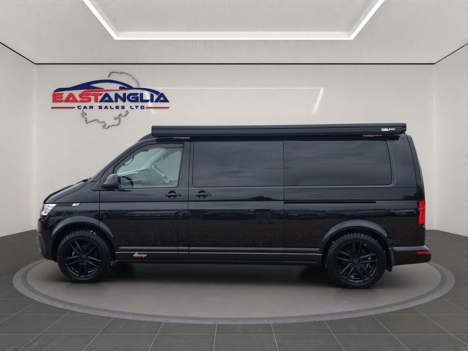 Used Volkswagen Campervan 2020 for sale - 76485690: Photo 2