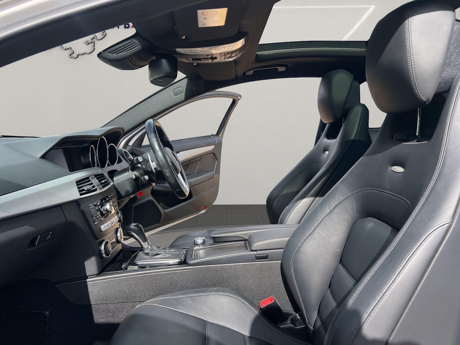 Used Mercedes-Benz C Class 2014 for sale - 76633971: Photo 33