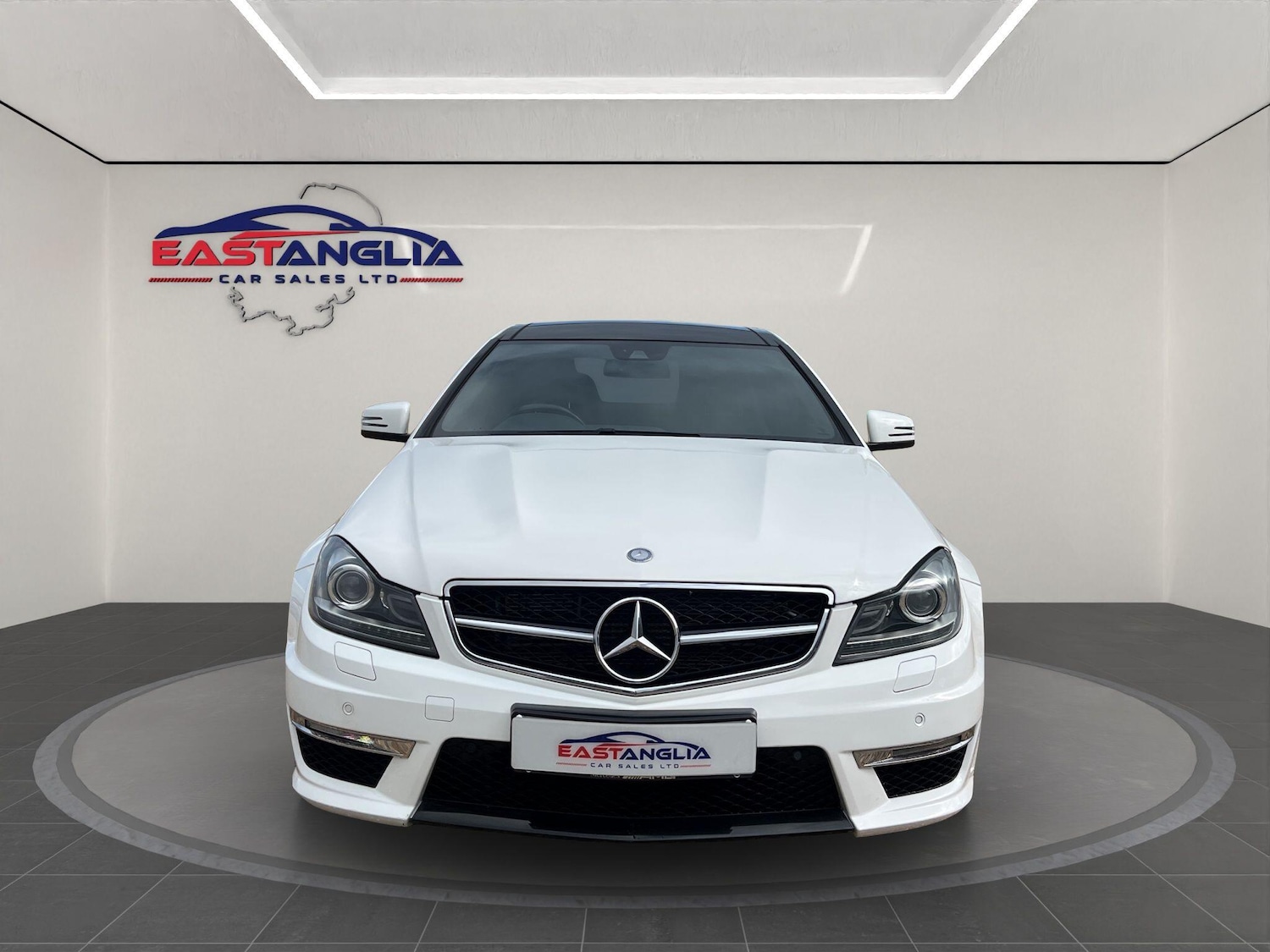 Used Mercedes-Benz C Class 2014 for sale - 76633971: Photo 4