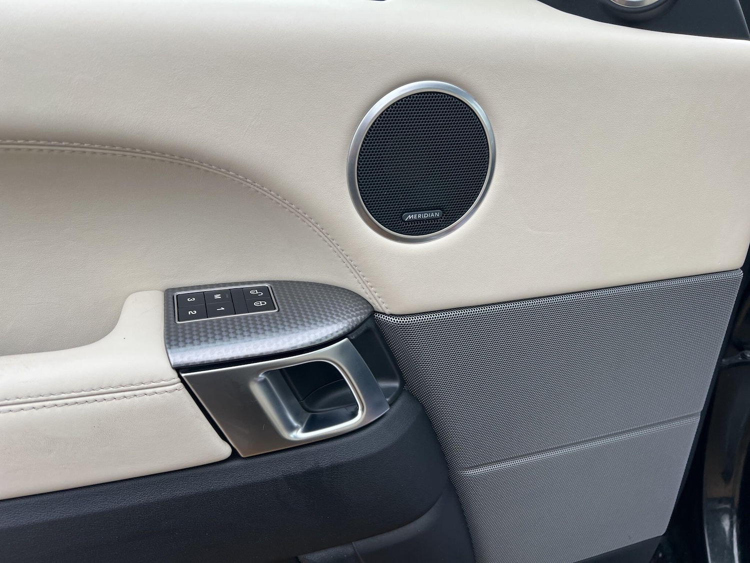 Used Land Rover Range Rover Sport 2017 for sale - 77559533: Photo 24