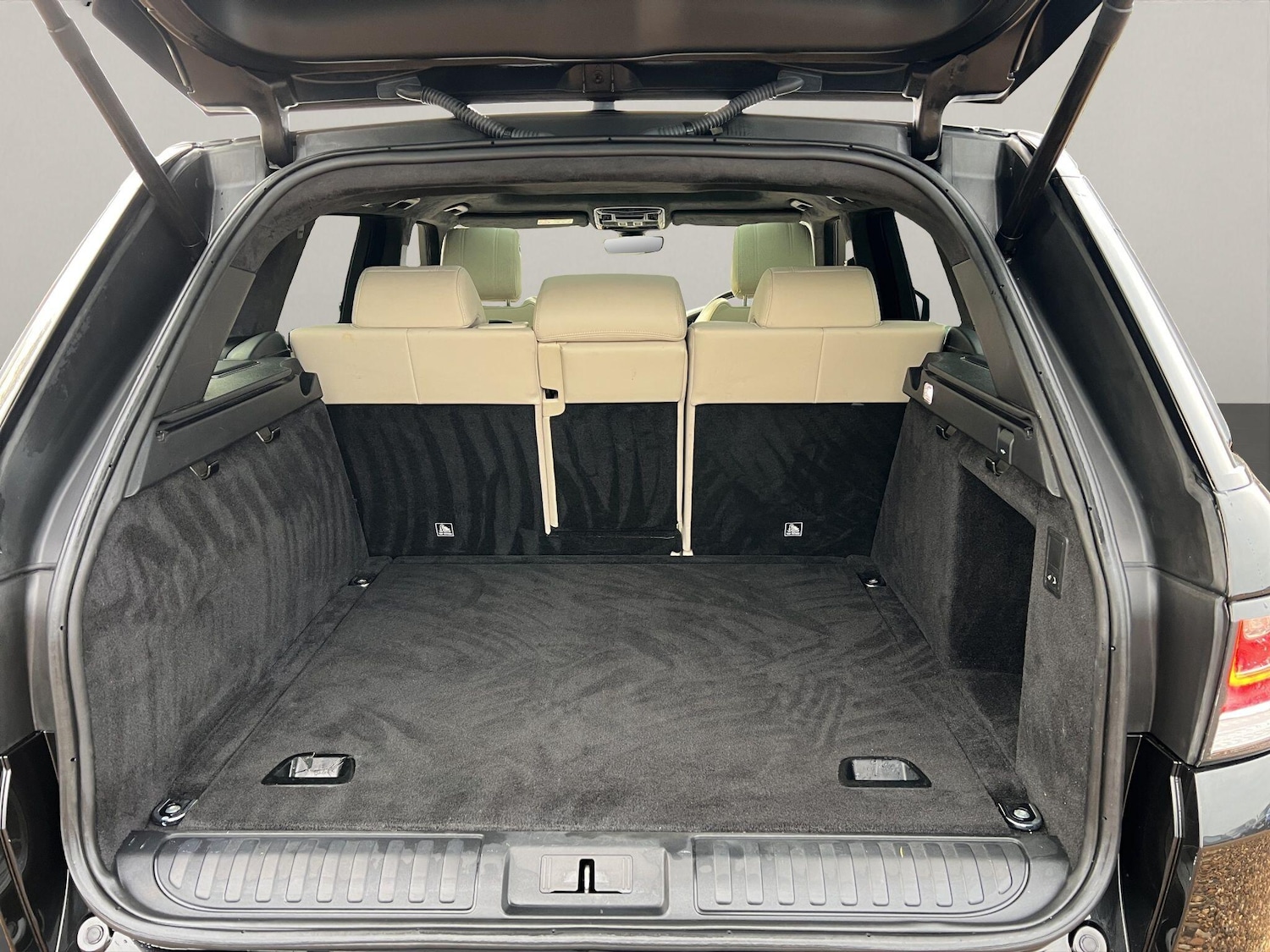 Used Land Rover Range Rover Sport 2017 for sale - 77559533: Photo 34