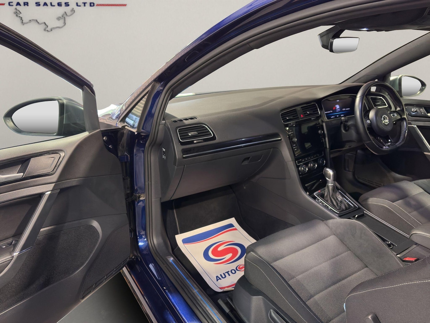 Used Volkswagen Golf 2018 for sale - 78072302: Photo 35