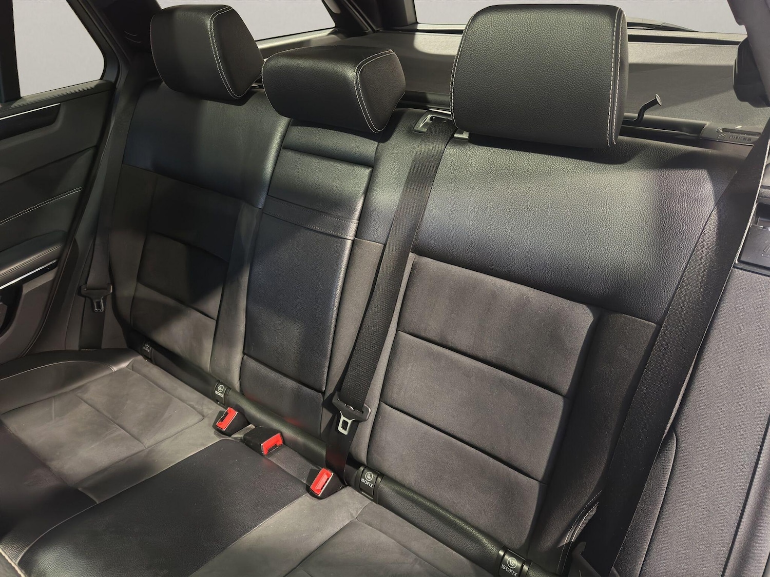 Used Mercedes-Benz E Class 2013 for sale - 77559599: Photo 21